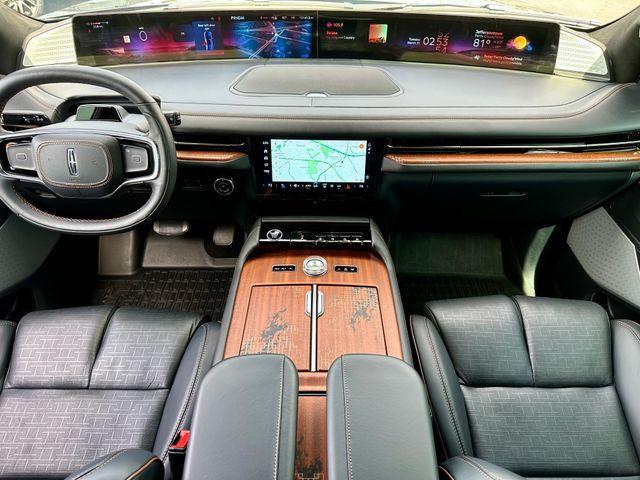 used 2025 Lincoln Navigator L car, priced at $98,896