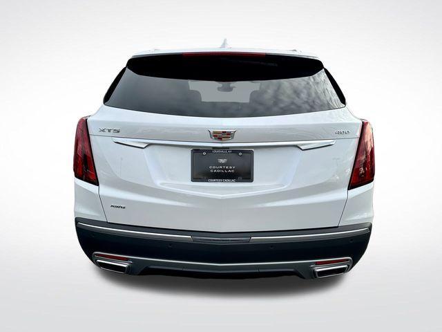new 2025 Cadillac XT5 car, priced at $55,500