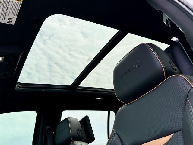 used 2022 GMC Yukon car, priced at $53,707