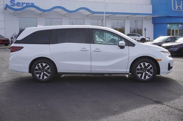 new 2026 Honda Odyssey car, priced at $42,154