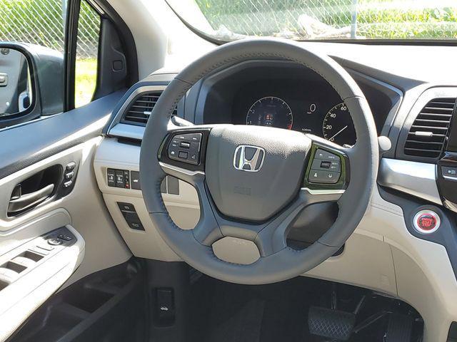 new 2026 Honda Odyssey car, priced at $42,217
