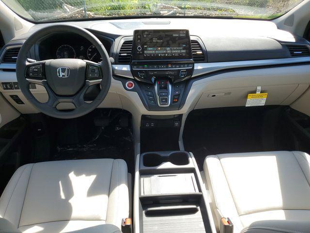 new 2026 Honda Odyssey car, priced at $42,217