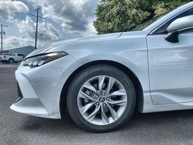 2020 Wind Chill Pearl Toyota Avalon