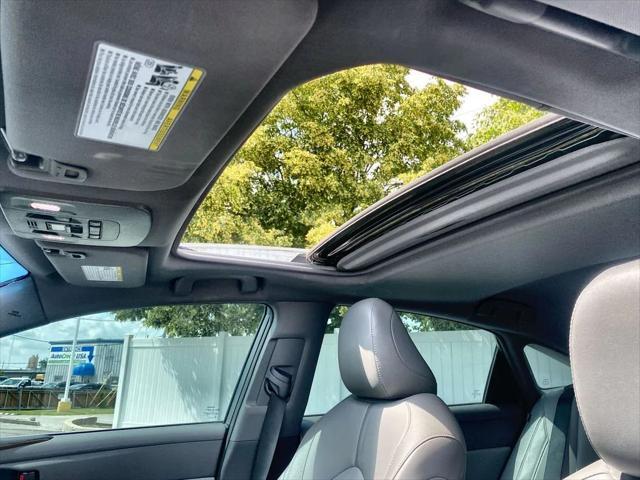 2020 Wind Chill Pearl Toyota Avalon