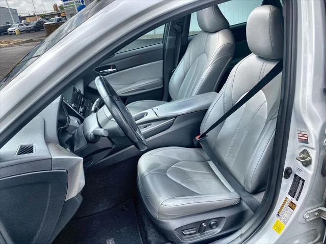 2020 Wind Chill Pearl Toyota Avalon