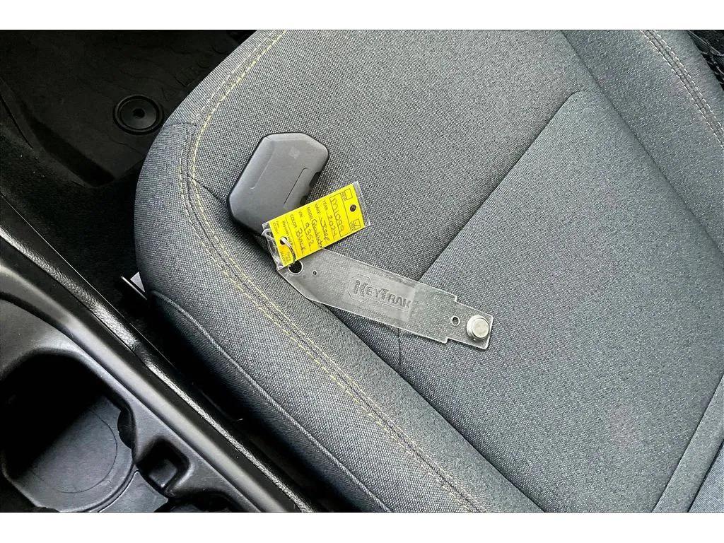 used 2024 Jeep Gladiator car, priced at $37,954