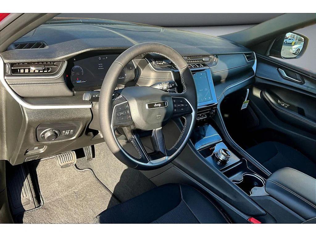 new 2025 Jeep Grand Cherokee L car, priced at $38,800