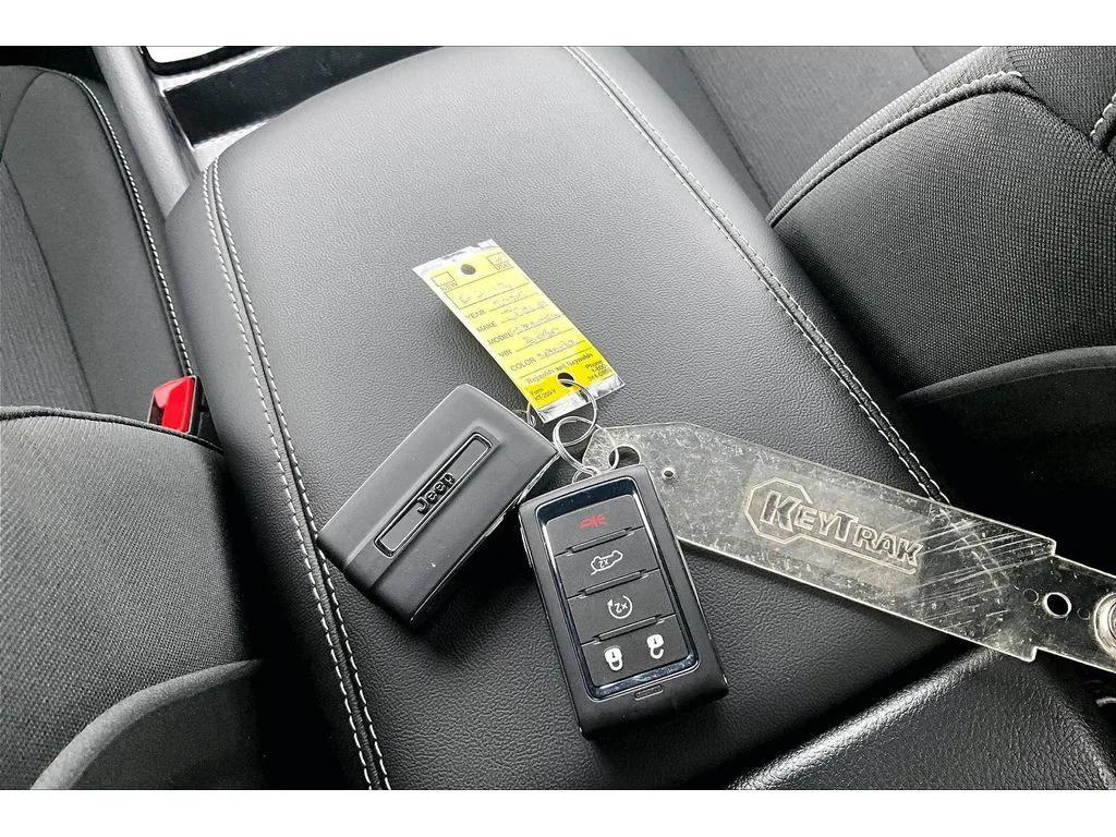 used 2025 Jeep Grand Cherokee L car, priced at $47,710