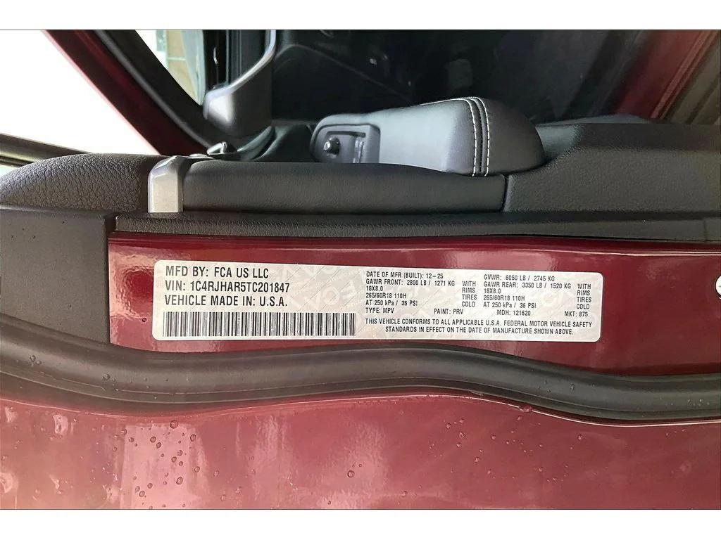 new 2026 Jeep Grand Cherokee car, priced at $45,241