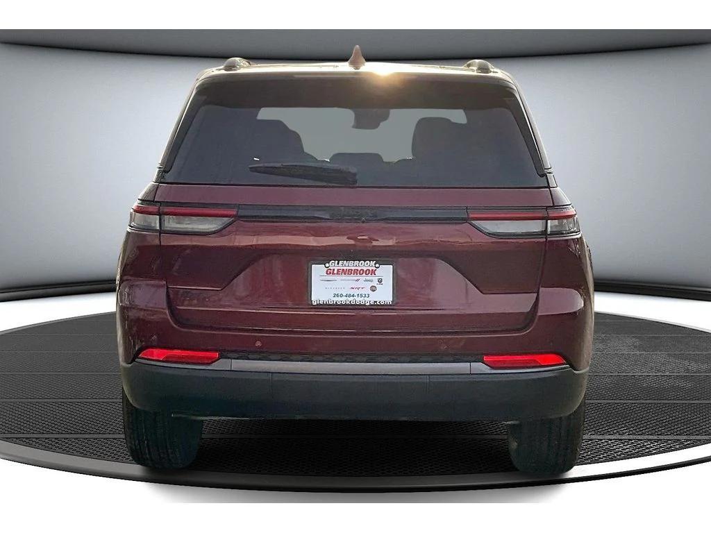 new 2026 Jeep Grand Cherokee car, priced at $45,141