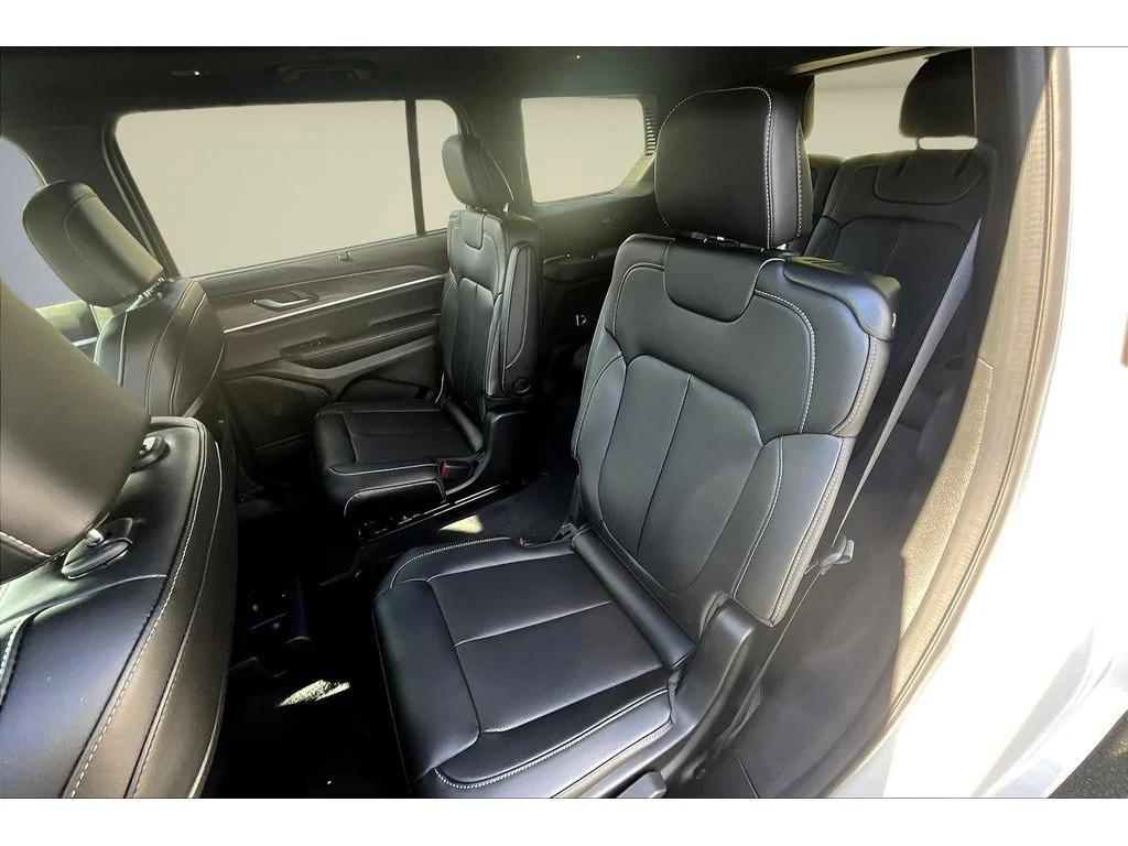 new 2025 Jeep Grand Cherokee L car, priced at $53,116