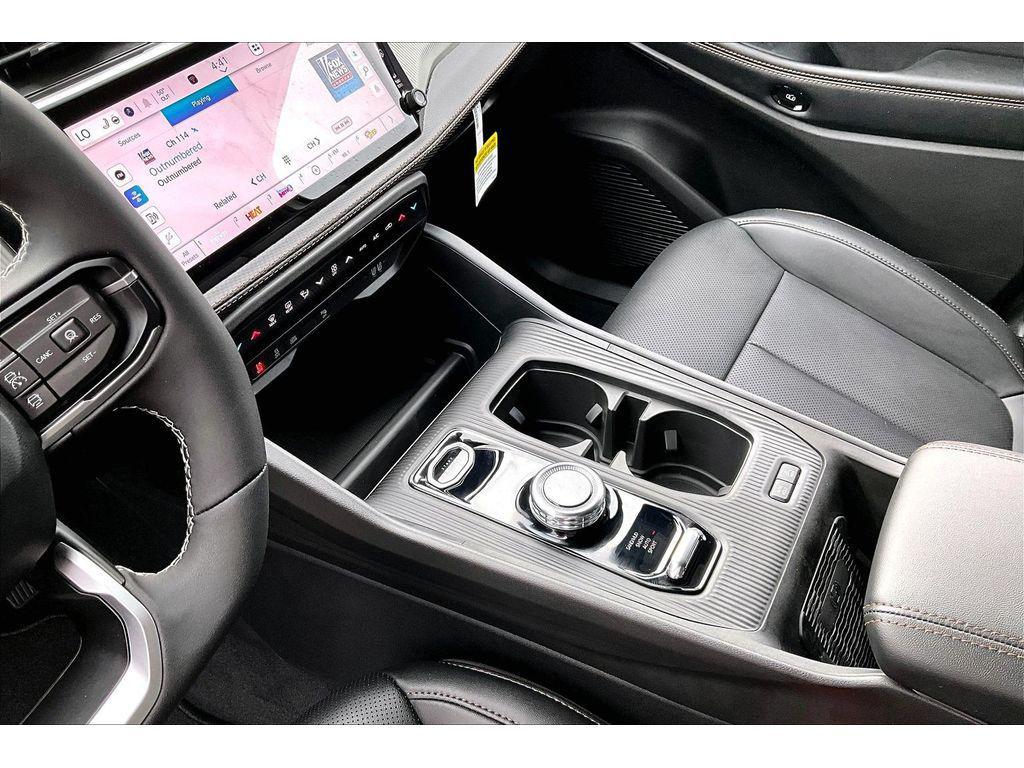 new 2026 Jeep Cherokee car, priced at $43,006