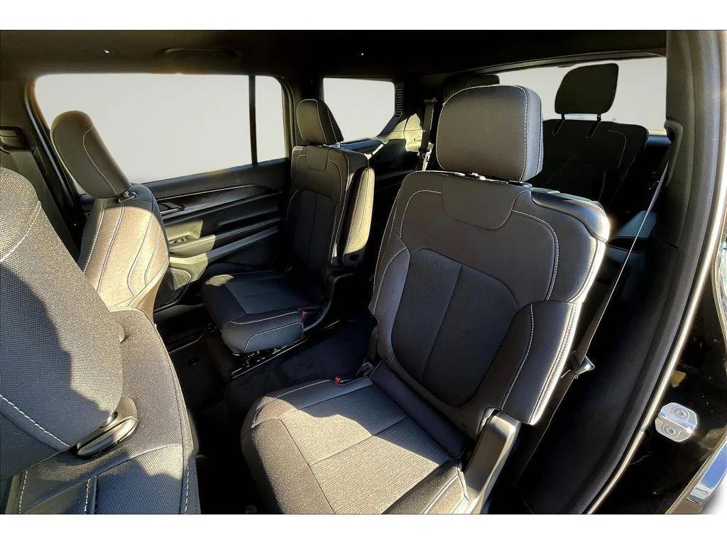 new 2025 Jeep Grand Cherokee L car, priced at $38,800