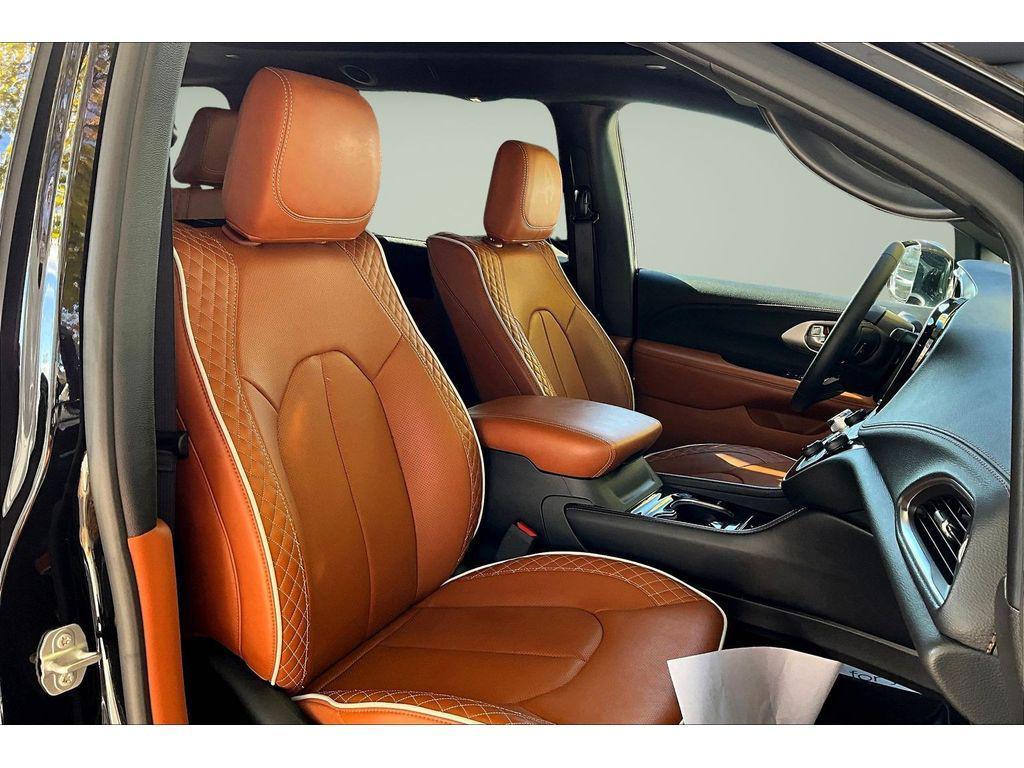 used 2024 Chrysler Pacifica car, priced at $47,768