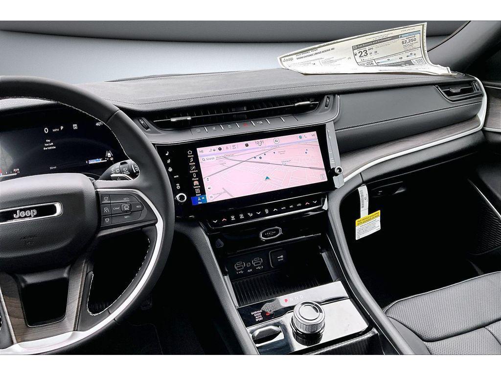 new 2026 Jeep Grand Cherokee car, priced at $50,960