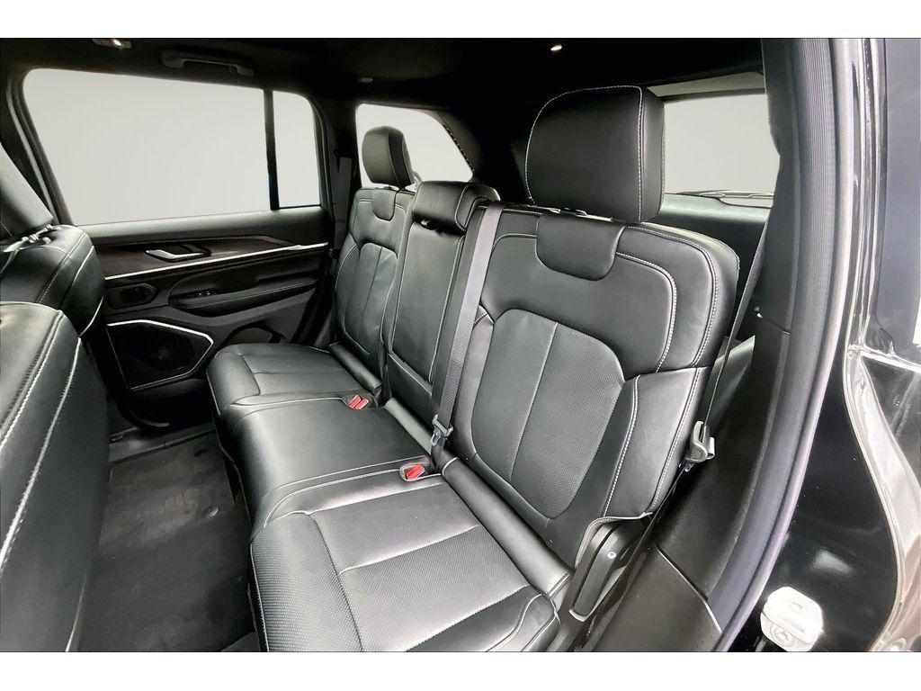 new 2026 Jeep Grand Cherokee car, priced at $50,960