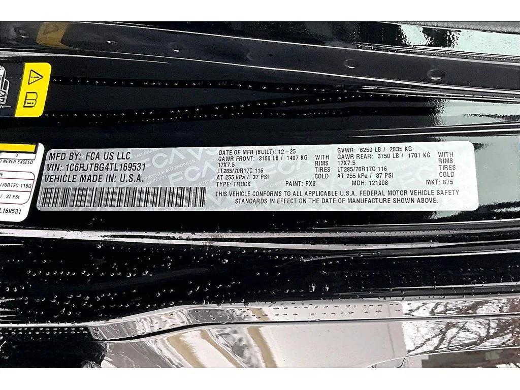 new 2026 Jeep Gladiator car, priced at $58,753