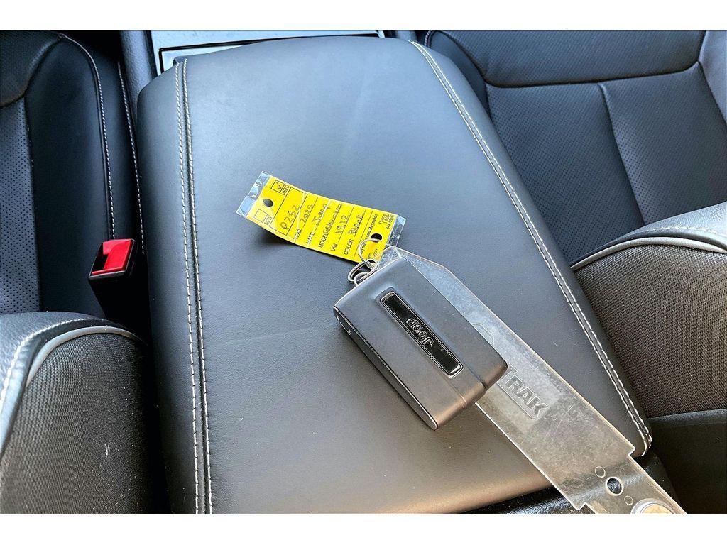 used 2025 Jeep Grand Cherokee car, priced at $50,441