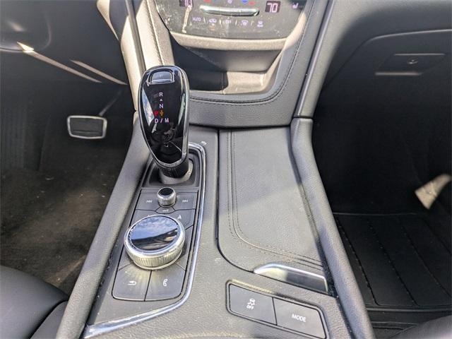 used 2023 Cadillac XT5 car, priced at $35,990