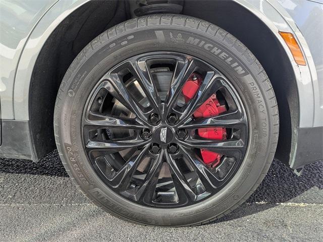 used 2023 Cadillac XT5 car, priced at $35,990