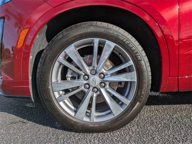 used 2024 Cadillac XT6 car, priced at $46,500
