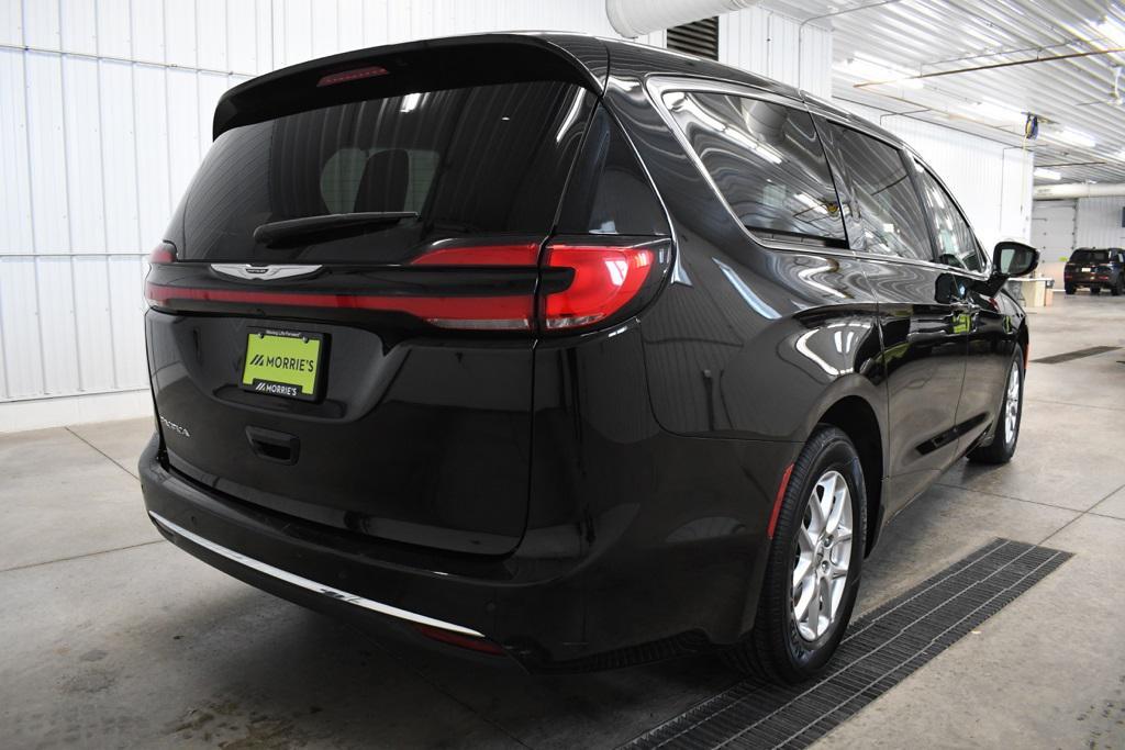 used 2024 Chrysler Pacifica car, priced at $29,490