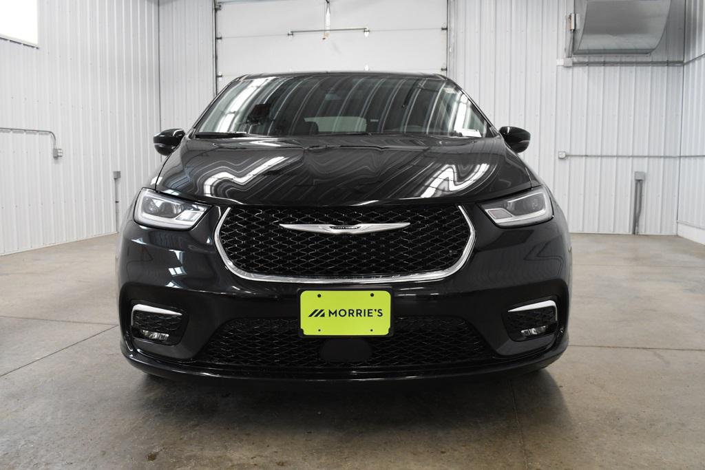 used 2024 Chrysler Pacifica car, priced at $29,490