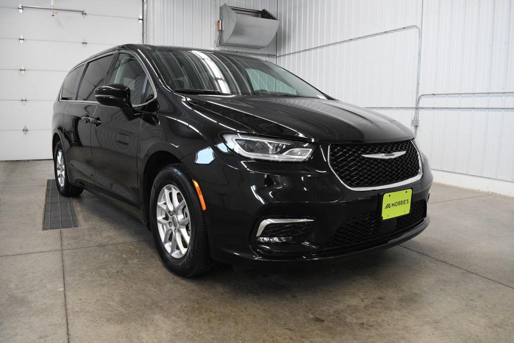 used 2024 Chrysler Pacifica car, priced at $29,490
