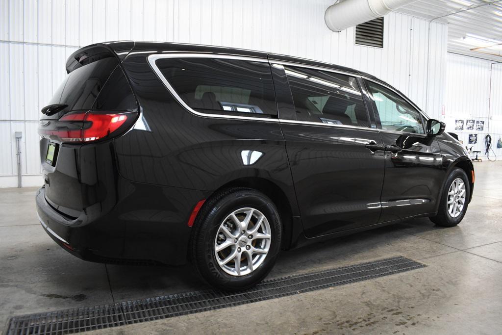 used 2024 Chrysler Pacifica car, priced at $29,490