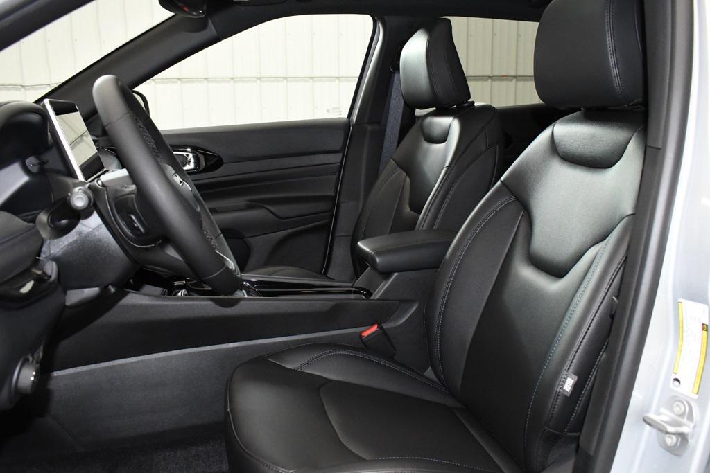 new 2026 Jeep Compass car, priced at $36,221