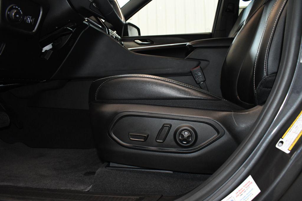 used 2025 Jeep Grand Cherokee car, priced at $40,830