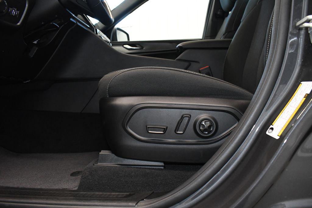 new 2026 Jeep Grand Cherokee car, priced at $43,107