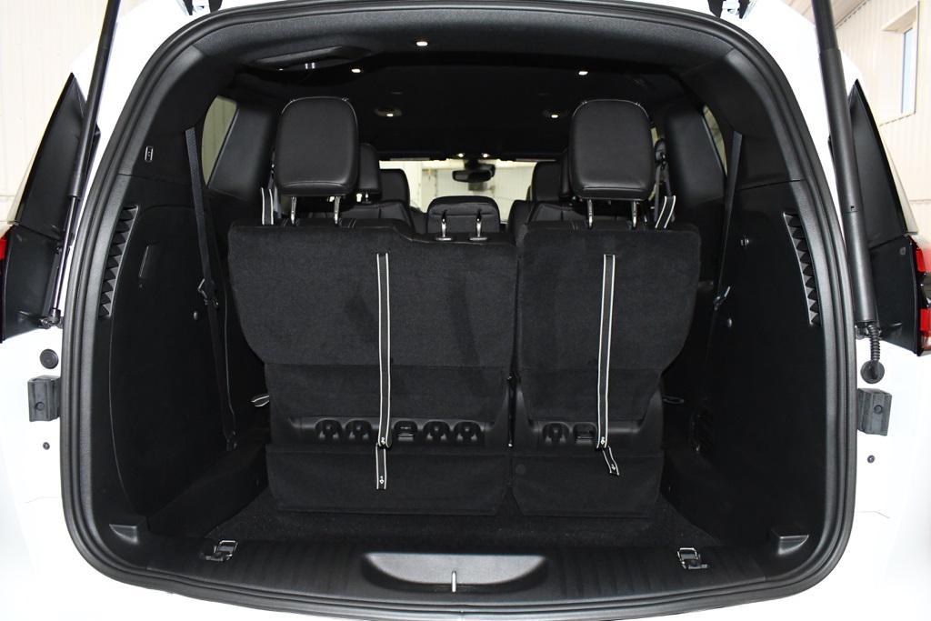 new 2026 Chrysler Pacifica car, priced at $41,364