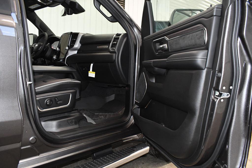 new 2026 Ram 1500 car, priced at $61,102