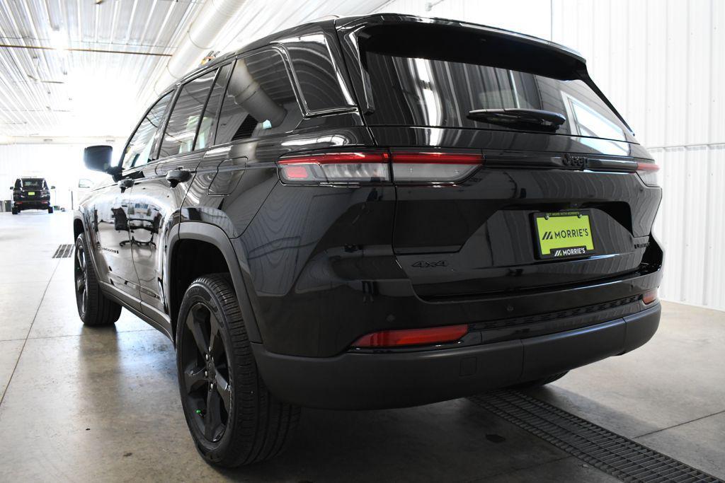 used 2024 Jeep Grand Cherokee car, priced at $37,140