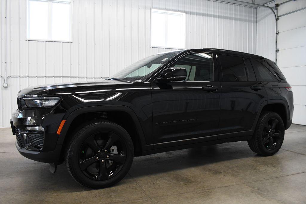 used 2024 Jeep Grand Cherokee car, priced at $37,140