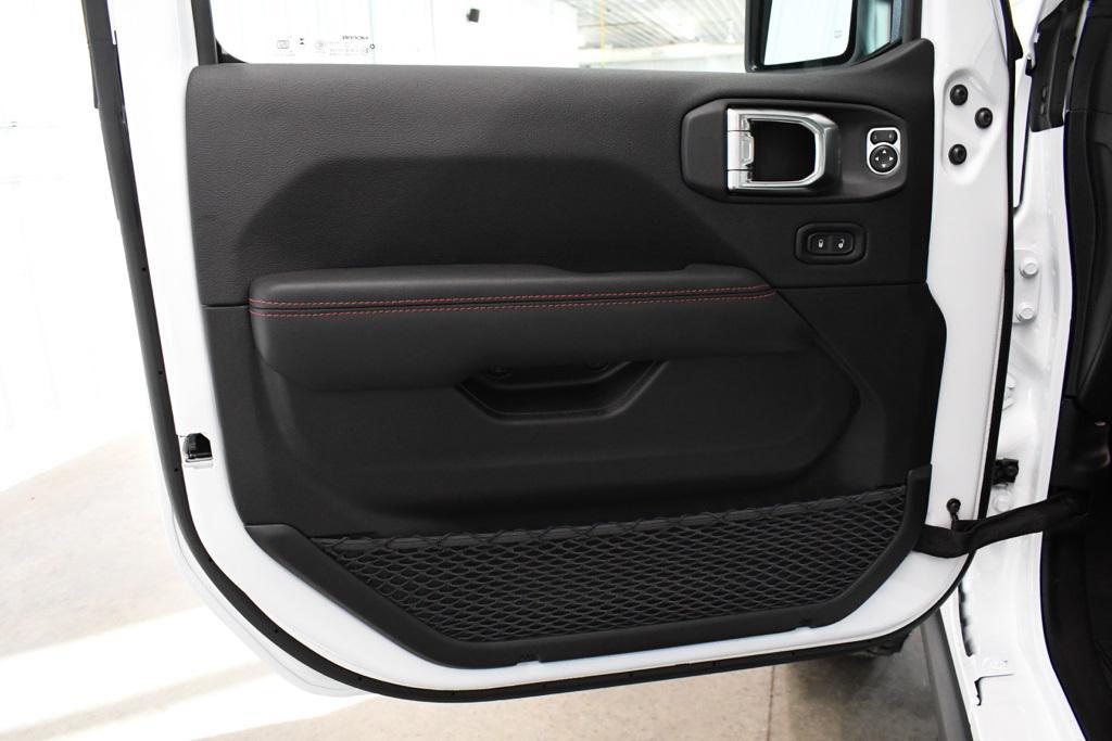 new 2026 Jeep Gladiator car, priced at $59,102