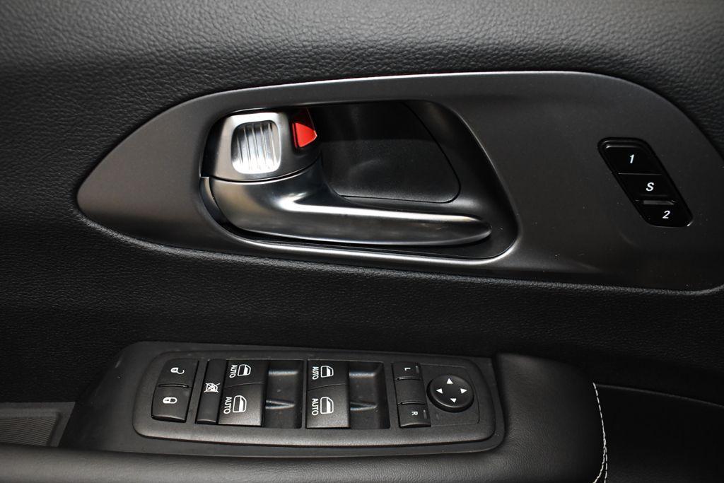 new 2026 Chrysler Pacifica car, priced at $44,615