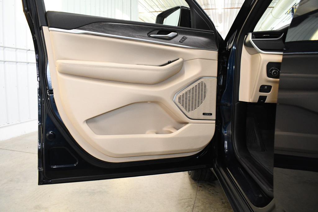 used 2024 Jeep Grand Cherokee car, priced at $35,990