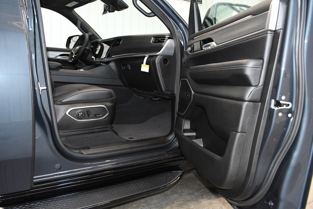 new 2025 Jeep Wagoneer car, priced at $66,161