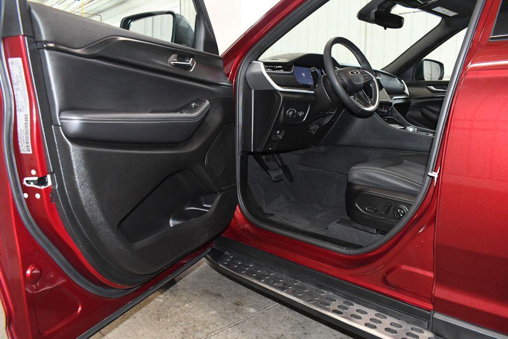 used 2024 Jeep Grand Cherokee L car, priced at $30,830