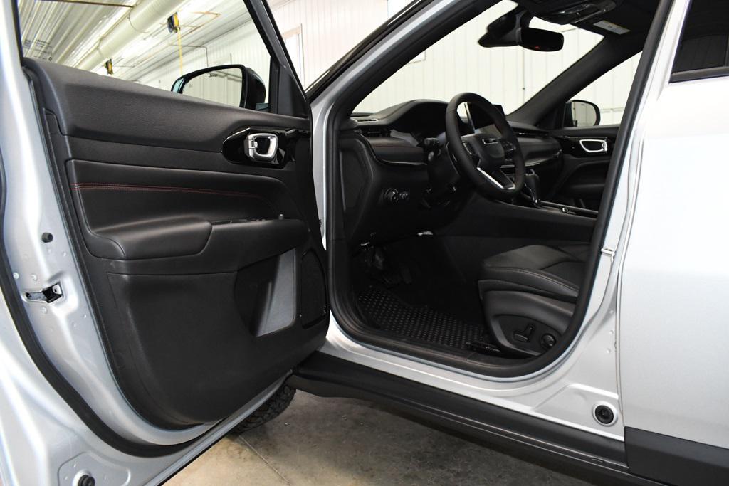 new 2026 Jeep Compass car, priced at $36,253