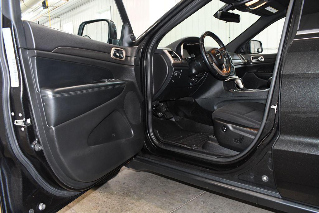used 2016 Jeep Grand Cherokee car, priced at $13,230