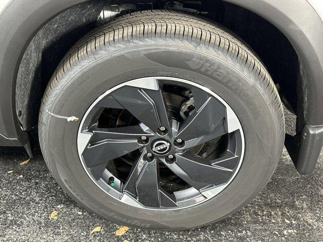 new 2026 Nissan Rogue car, priced at $29,904