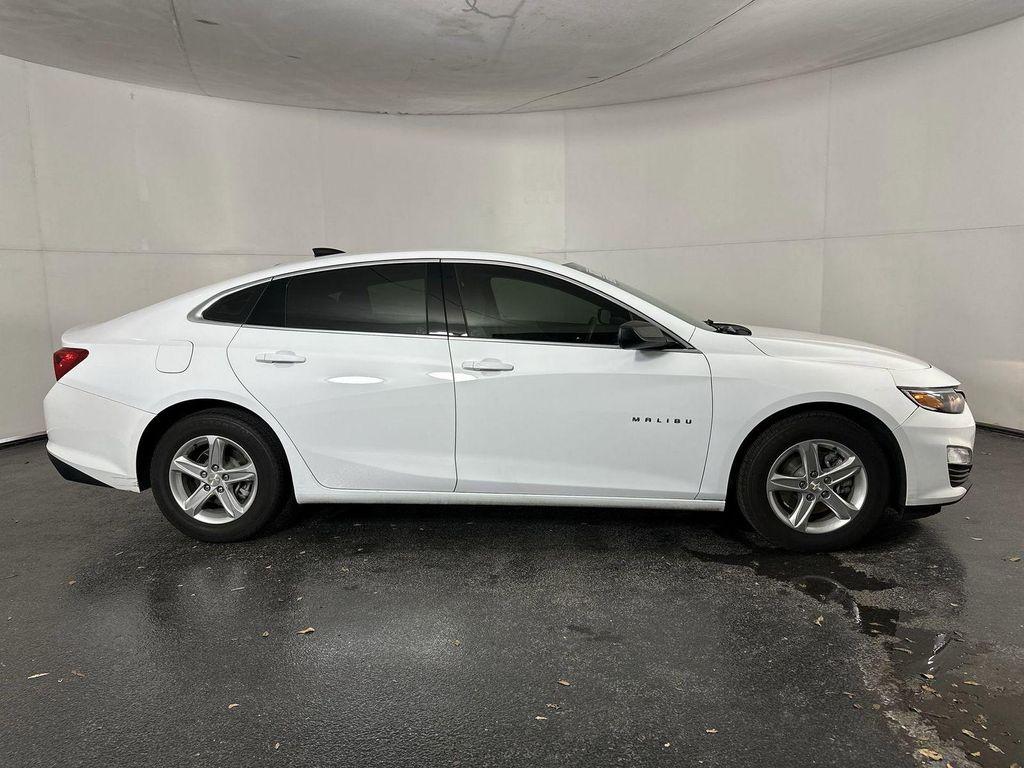 used 2021 Chevrolet Malibu car, priced at $9,498