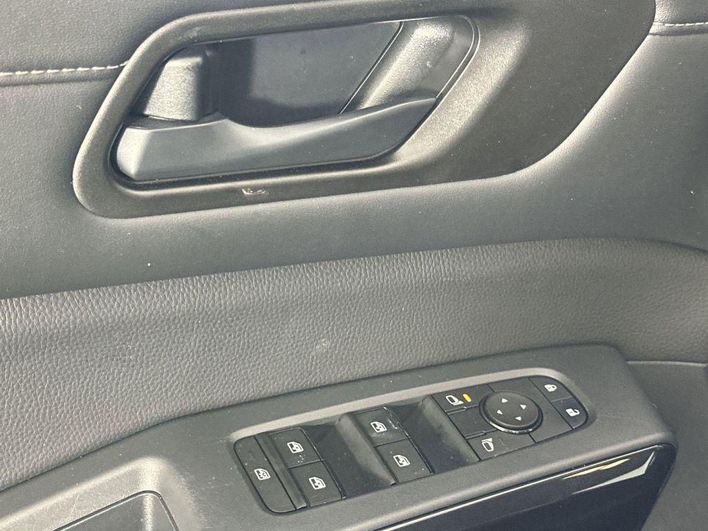 used 2024 Nissan Pathfinder car, priced at $27,000
