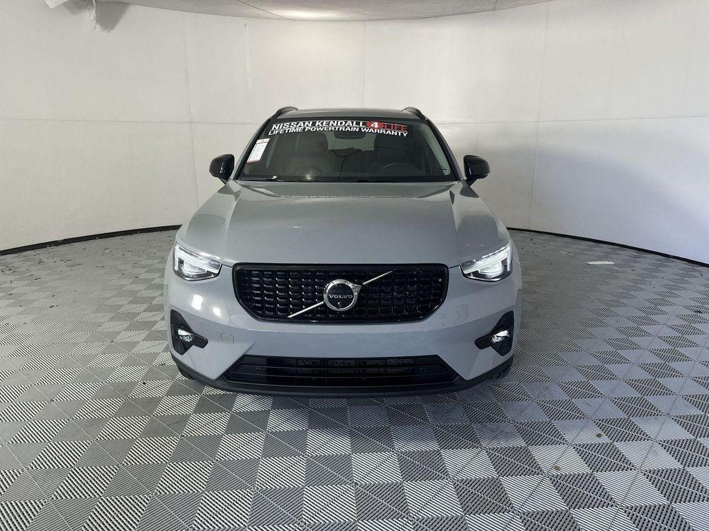 used 2026 Volvo XC40 car, priced at $37,198