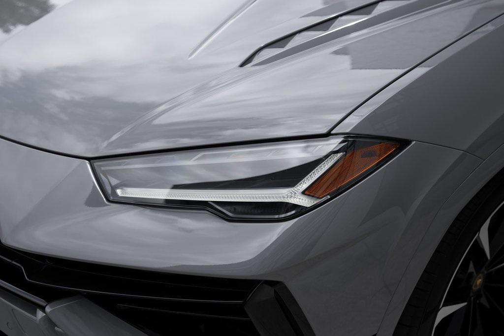 used 2024 Lamborghini Urus car, priced at $299,994