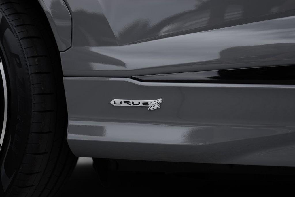 used 2024 Lamborghini Urus car, priced at $299,994