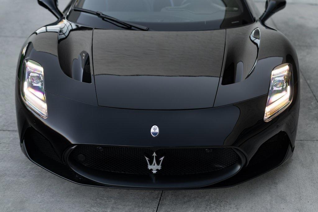 used 2022 Maserati MC20 car, priced at $174,421